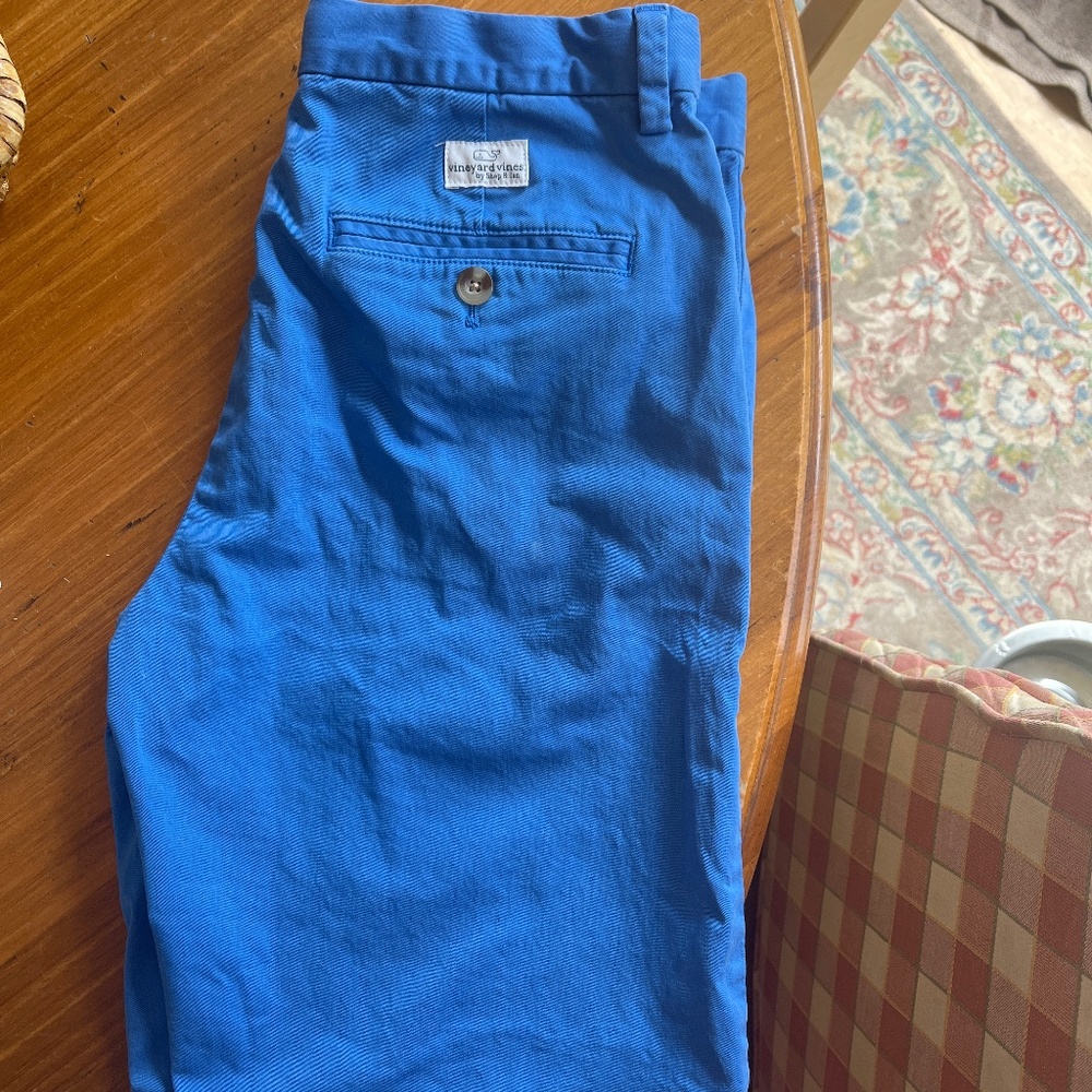 Vineyard vines shorts boys 18